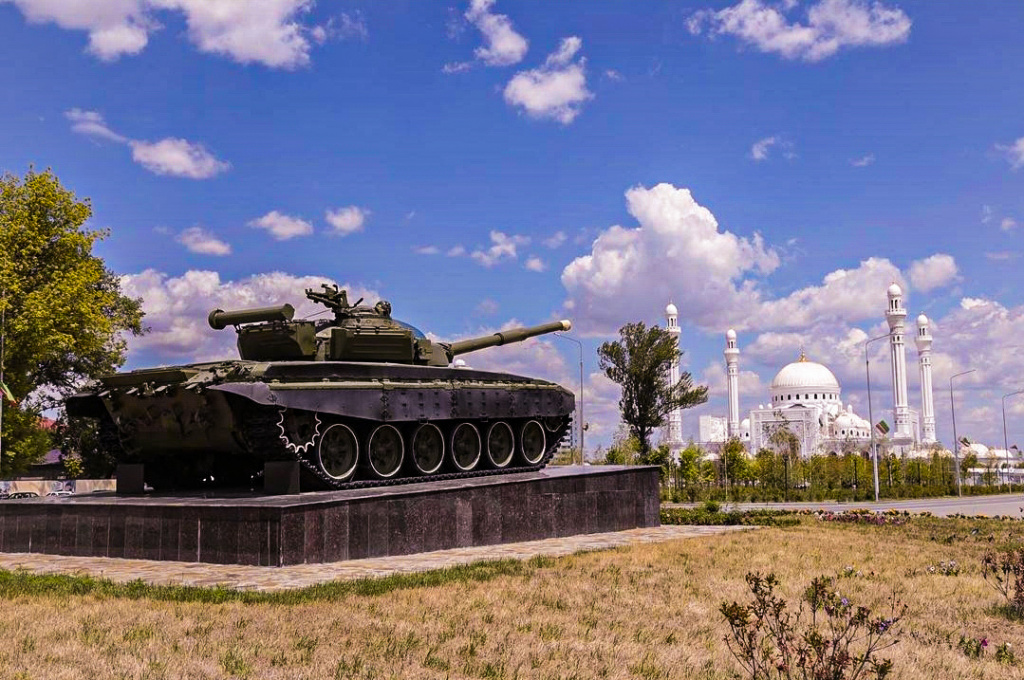 Памятник танк (2).jpg